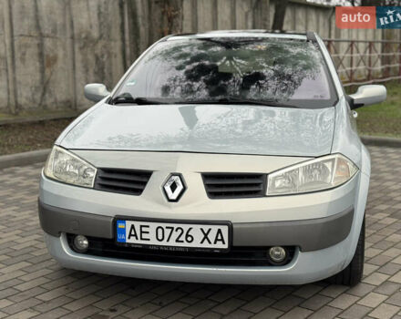 Серый Рено Меган, объемом двигателя 2 л и пробегом 242 тыс. км за 4900 $, фото 2 на Automoto.ua