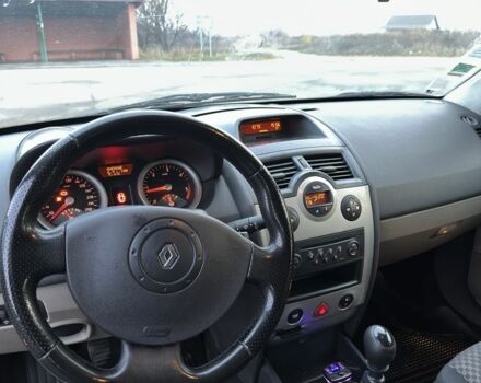 Серый Рено Меган, объемом двигателя 1.9 л и пробегом 330 тыс. км за 3450 $, фото 11 на Automoto.ua
