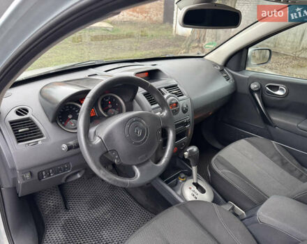 Серый Рено Меган, объемом двигателя 2 л и пробегом 242 тыс. км за 4900 $, фото 20 на Automoto.ua