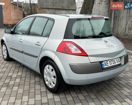 Серый Рено Меган, объемом двигателя 2 л и пробегом 242 тыс. км за 4900 $, фото 7 на Automoto.ua