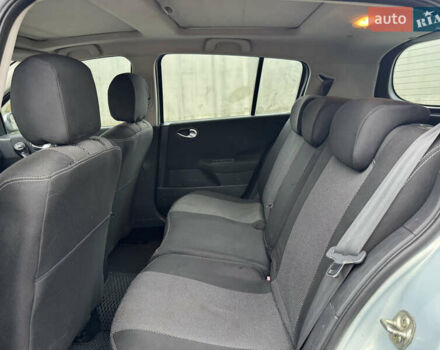 Серый Рено Меган, объемом двигателя 2 л и пробегом 242 тыс. км за 4900 $, фото 27 на Automoto.ua