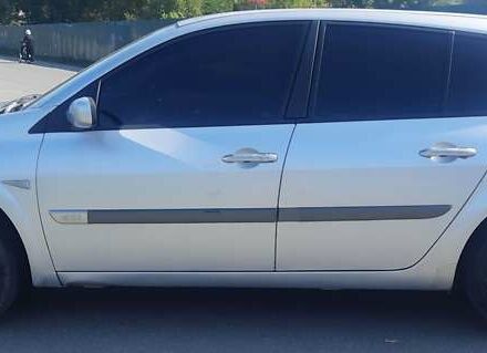 Серый Рено Меган, объемом двигателя 1.46 л и пробегом 287 тыс. км за 4200 $, фото 5 на Automoto.ua