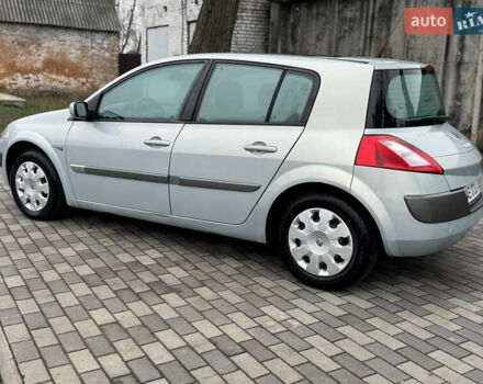 Серый Рено Меган, объемом двигателя 2 л и пробегом 242 тыс. км за 4900 $, фото 5 на Automoto.ua