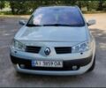 Сірий Рено Меган, об'ємом двигуна 2 л та пробігом 288 тис. км за 3814 $, фото 1 на Automoto.ua
