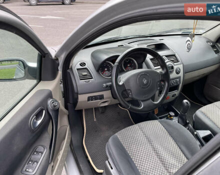 Сірий Рено Меган, об'ємом двигуна 1.6 л та пробігом 340 тис. км за 3999 $, фото 8 на Automoto.ua