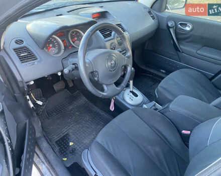 Серый Рено Меган, объемом двигателя 1.6 л и пробегом 270 тыс. км за 2300 $, фото 5 на Automoto.ua