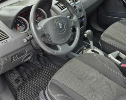 Серый Рено Меган, объемом двигателя 2 л и пробегом 205 тыс. км за 4700 $, фото 13 на Automoto.ua