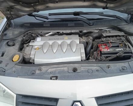 Сірий Рено Меган, об'ємом двигуна 1.6 л та пробігом 235 тис. км за 3650 $, фото 12 на Automoto.ua