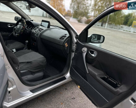 Серый Рено Меган, объемом двигателя 1.9 л и пробегом 310 тыс. км за 4500 $, фото 10 на Automoto.ua