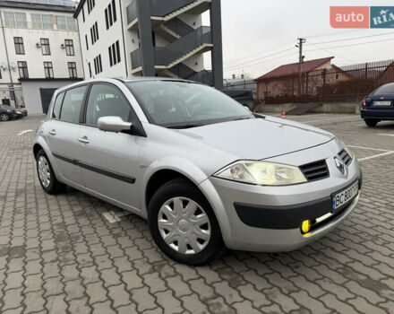 Сірий Рено Меган, об'ємом двигуна 1.6 л та пробігом 280 тис. км за 3999 $, фото 4 на Automoto.ua