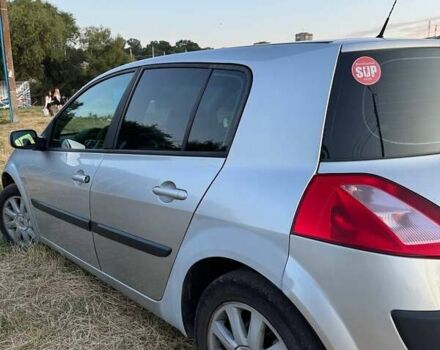 Рено Меган 2005 в Виннице на Automoto.ua Серый Рено Меган, объемом двигателя 1.6 л и пробегом 182 тыс. км за 3700 $, фото 2 на Automoto.ua