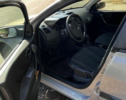 Серый Рено Меган, объемом двигателя 1.6 л и пробегом 245 тыс. км за 3000 $, фото 13 на Automoto.ua