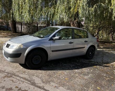 Серый Рено Меган, объемом двигателя 1.6 л и пробегом 245 тыс. км за 3000 $, фото 2 на Automoto.ua