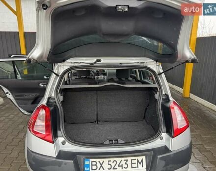 Серый Рено Меган, объемом двигателя 1.6 л и пробегом 237 тыс. км за 3800 $, фото 20 на Automoto.ua