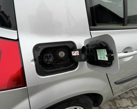 Серый Рено Меган, объемом двигателя 1.6 л и пробегом 280 тыс. км за 3999 $, фото 10 на Automoto.ua