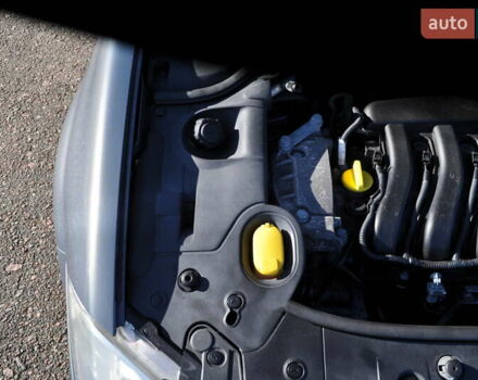 Рено Меган 2006 в Киеве на Automoto.ua Серый Рено Меган, объемом двигателя 1.6 л и пробегом 185 тыс. км за 6300 $, фото 58 на Automoto.ua