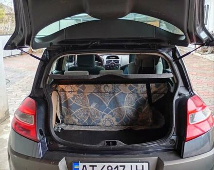 Рено Меган 2006 в Снятине на Automoto.ua Серый Рено Меган, объемом двигателя 1.46 л и пробегом 181 тыс. км за 4900 $, фото 9 на Automoto.ua