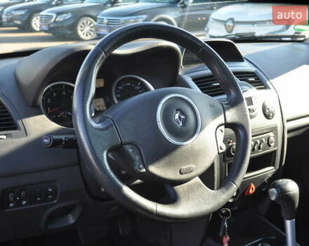 Рено Меган 2006 в Киеве на Automoto.ua Серый Рено Меган, объемом двигателя 1.6 л и пробегом 185 тыс. км за 6300 $, фото 48 на Automoto.ua