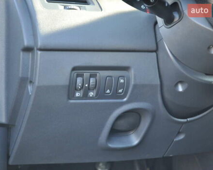 Рено Меган 2006 в Киеве на Automoto.ua Серый Рено Меган, объемом двигателя 1.6 л и пробегом 185 тыс. км за 6300 $, фото 49 на Automoto.ua