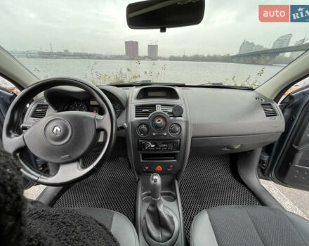 Сірий Рено Меган, об'ємом двигуна 1.39 л та пробігом 352 тис. км за 3999 $, фото 14 на Automoto.ua