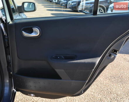 Рено Меган 2006 в Киеве на Automoto.ua Серый Рено Меган, объемом двигателя 1.6 л и пробегом 185 тыс. км за 6300 $, фото 25 на Automoto.ua