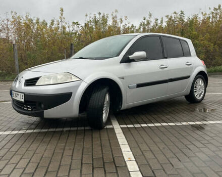 Рено Меган 2006 в Дубно на Automoto.ua Серый Рено Меган, объемом двигателя 1.6 л и пробегом 266 тыс. км за 3700 $, фото 4 на Automoto.ua