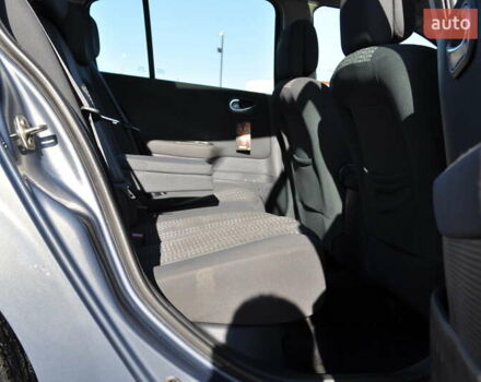 Рено Меган 2006 в Киеве на Automoto.ua Серый Рено Меган, объемом двигателя 1.6 л и пробегом 185 тыс. км за 6300 $, фото 24 на Automoto.ua