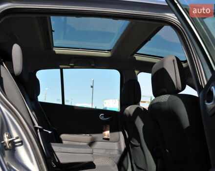 Рено Меган 2006 в Киеве на Automoto.ua Серый Рено Меган, объемом двигателя 1.6 л и пробегом 185 тыс. км за 6300 $, фото 23 на Automoto.ua