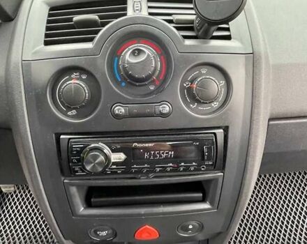 Сірий Рено Меган, об'ємом двигуна 1.39 л та пробігом 353 тис. км за 4300 $, фото 11 на Automoto.ua