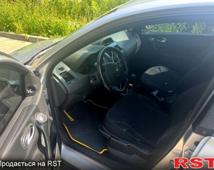 Сірий Рено Меган, об'ємом двигуна 1.5 л та пробігом 306 тис. км за 4500 $, фото 2 на Automoto.ua