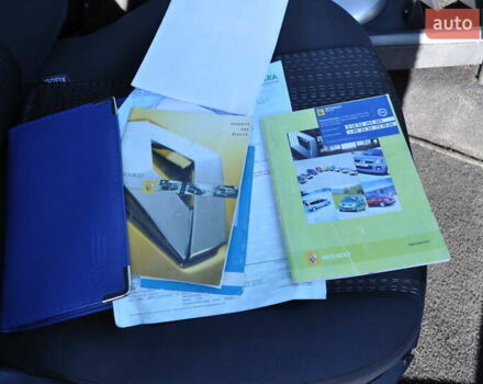 Рено Меган 2006 в Киеве на Automoto.ua Серый Рено Меган, объемом двигателя 1.6 л и пробегом 185 тыс. км за 6300 $, фото 38 на Automoto.ua