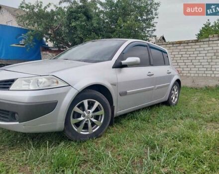 Рено Меган 2006 в Житомире на Automoto.ua Серый Рено Меган, объемом двигателя 1.4 л и пробегом 206 тыс. км за 4700 $, фото 1 на Automoto.ua