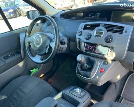 Сірий Рено Меган, об'ємом двигуна 2 л та пробігом 286 тис. км за 5790 $, фото 40 на Automoto.ua