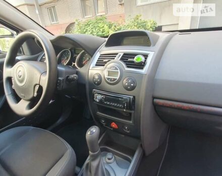 Серый Рено Меган, объемом двигателя 1.6 л и пробегом 182 тыс. км за 5600 $, фото 20 на Automoto.ua