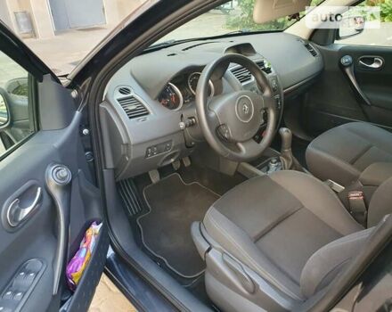 Серый Рено Меган, объемом двигателя 1.6 л и пробегом 182 тыс. км за 5600 $, фото 12 на Automoto.ua