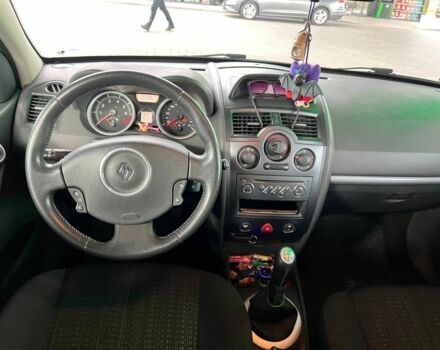 Серый Рено Меган, объемом двигателя 1.6 л и пробегом 176 тыс. км за 4600 $, фото 5 на Automoto.ua