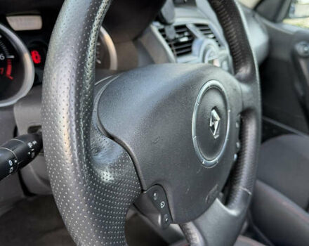 Сірий Рено Меган, об'ємом двигуна 1.6 л та пробігом 176 тис. км за 4900 $, фото 31 на Automoto.ua