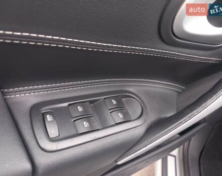 Серый Рено Меган, объемом двигателя 1.6 л и пробегом 224 тыс. км за 5200 $, фото 13 на Automoto.ua