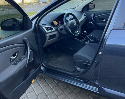 Рено Меган 2008 в Владимир-Волынский на Automoto.ua Серый Рено Меган, объемом двигателя 1.5 л и пробегом 248 тыс. км за 6100 $, фото 17 на Automoto.ua