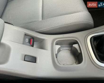 Серый Рено Меган, объемом двигателя 1.6 л и пробегом 153 тыс. км за 7650 $, фото 37 на Automoto.ua