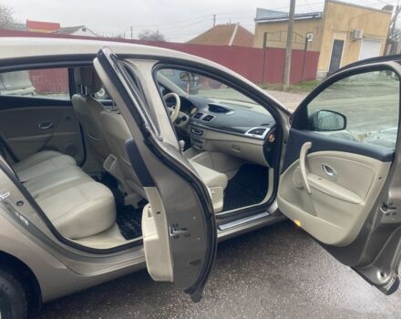 Сірий Рено Меган, об'ємом двигуна 1.5 л та пробігом 230 тис. км за 7000 $, фото 6 на Automoto.ua
