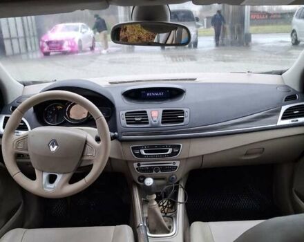 Серый Рено Меган, объемом двигателя 1.9 л и пробегом 350 тыс. км за 3950 $, фото 8 на Automoto.ua