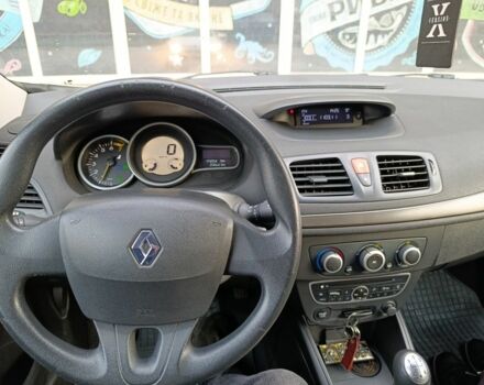 Сірий Рено Меган, об'ємом двигуна 1.6 л та пробігом 176 тис. км за 6700 $, фото 5 на Automoto.ua