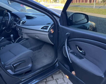 Рено Меган 2008 в Владимир-Волынский на Automoto.ua Серый Рено Меган, объемом двигателя 1.5 л и пробегом 248 тыс. км за 6100 $, фото 22 на Automoto.ua