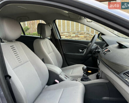 Серый Рено Меган, объемом двигателя 1.6 л и пробегом 153 тыс. км за 7650 $, фото 34 на Automoto.ua