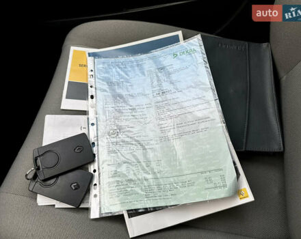 Серый Рено Меган, объемом двигателя 1.6 л и пробегом 153 тыс. км за 7650 $, фото 50 на Automoto.ua