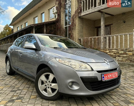 Серый Рено Меган, объемом двигателя 1.6 л и пробегом 153 тыс. км за 7650 $, фото 17 на Automoto.ua