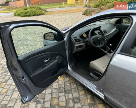 Серый Рено Меган, объемом двигателя 1.6 л и пробегом 153 тыс. км за 7650 $, фото 19 на Automoto.ua