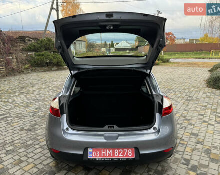 Серый Рено Меган, объемом двигателя 1.6 л и пробегом 153 тыс. км за 7650 $, фото 26 на Automoto.ua