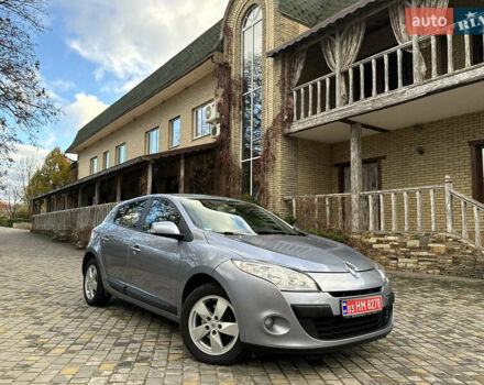 Серый Рено Меган, объемом двигателя 1.6 л и пробегом 153 тыс. км за 7650 $, фото 52 на Automoto.ua